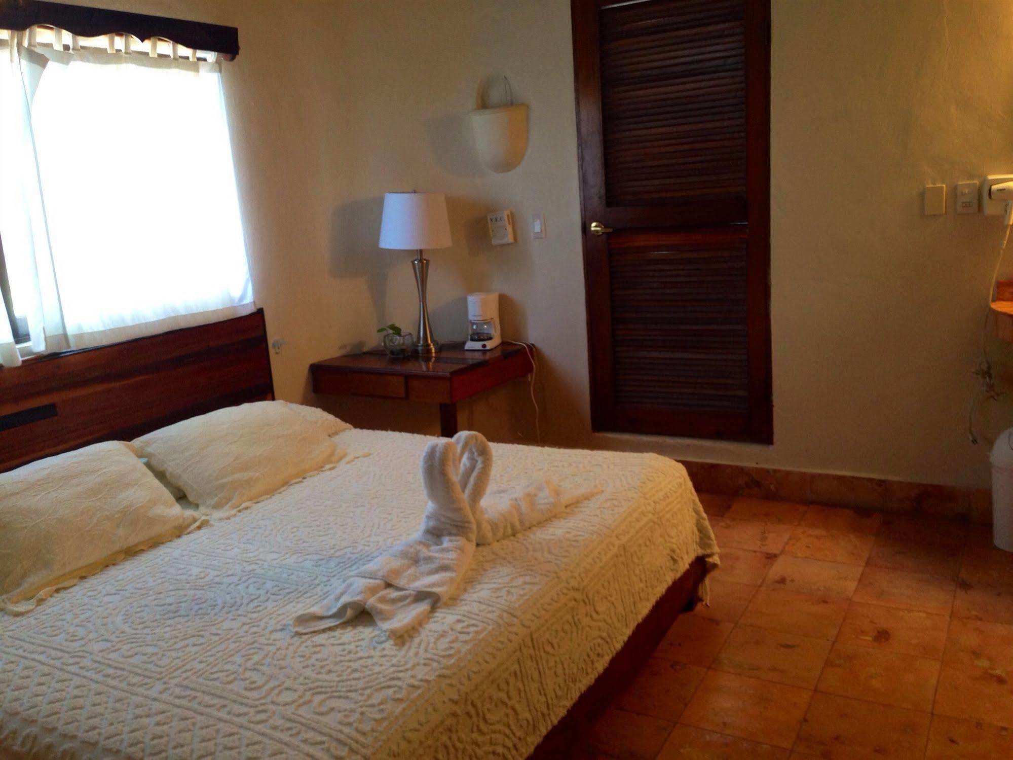 Boutique Hotel Delfin 5Th Avenue Playa del Carmen Exterior photo
